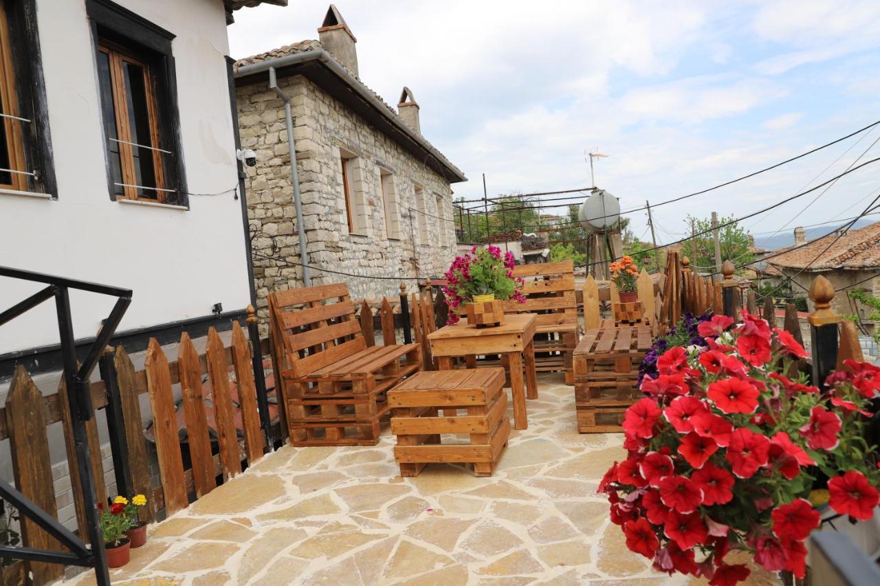 Maria - Castle Pensjonat Berat